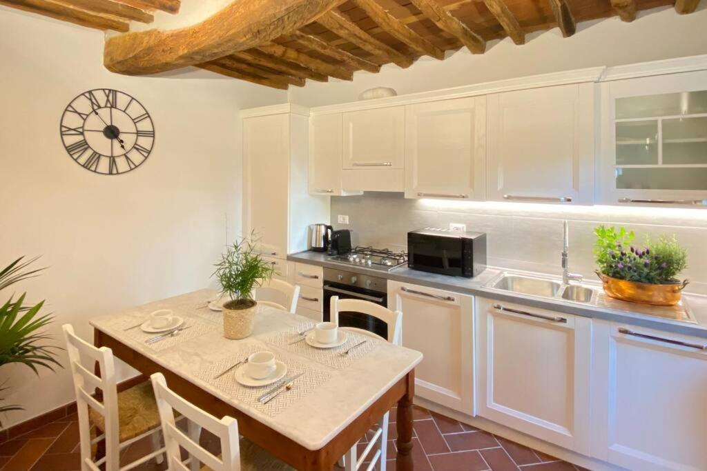 Relax&Business Wi-Fi, Tv Hd, Parcheggio Gratuito Villa Capannori Exterior photo