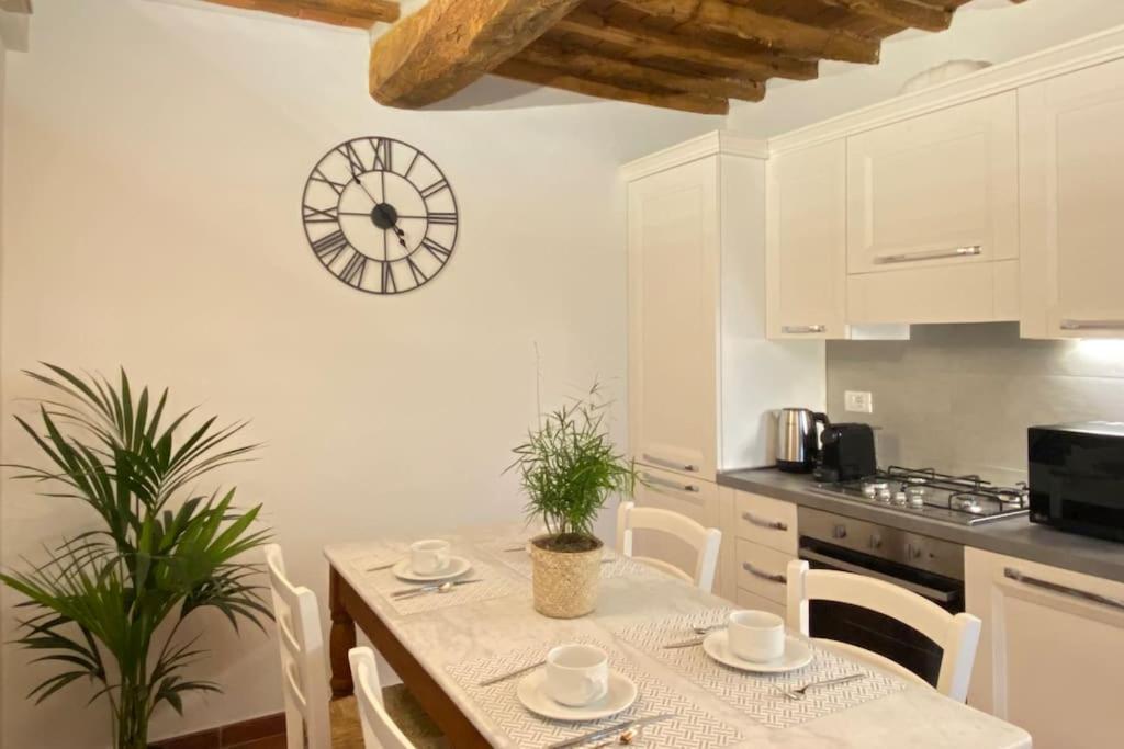 Relax&Business Wi-Fi, Tv Hd, Parcheggio Gratuito Villa Capannori Exterior photo